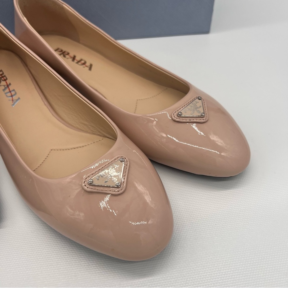 PRADA
Patent Triangle Ballerina Flats - Picture 4 of 7